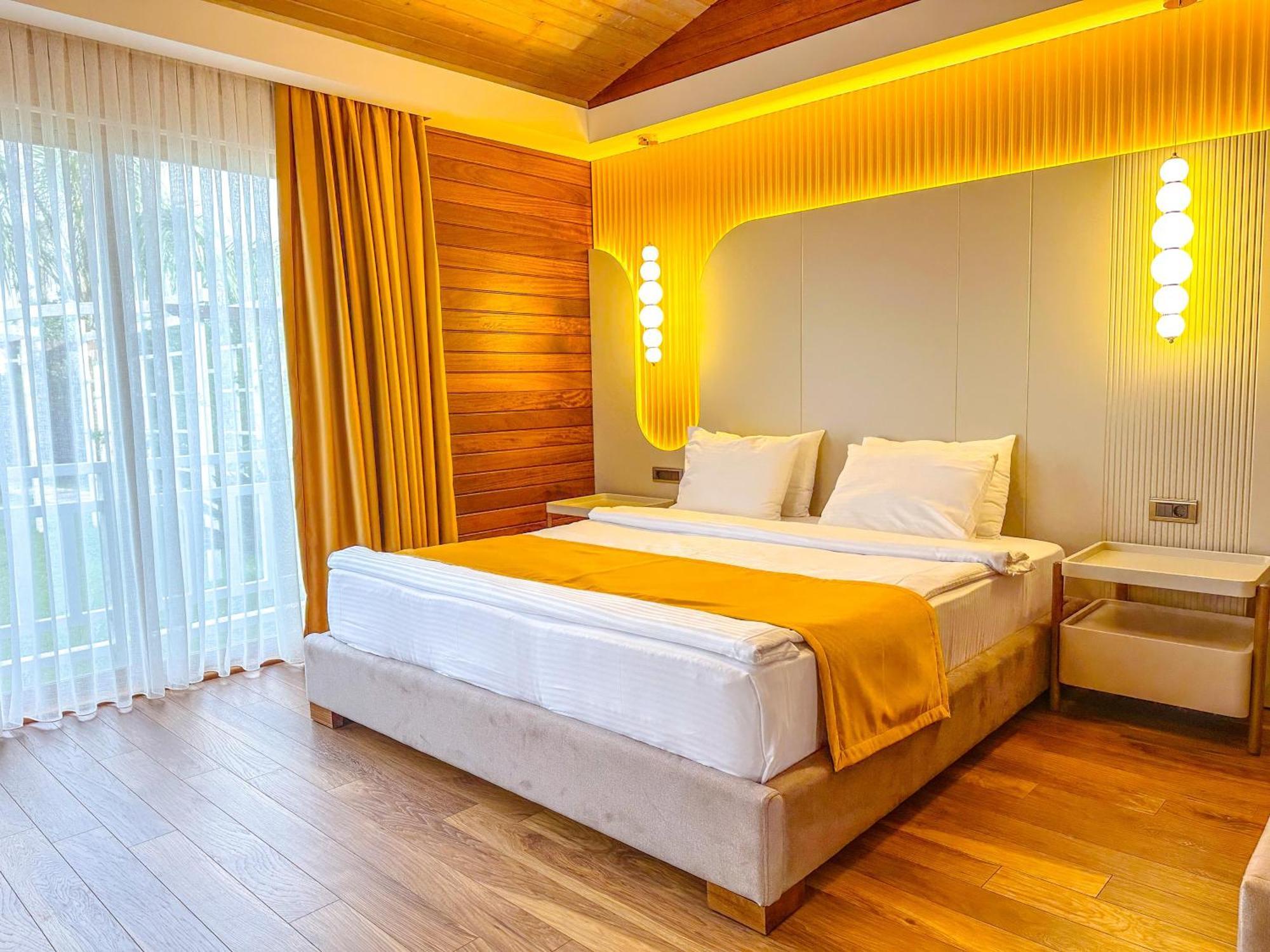 Cirali Hera Hotel Bagian luar foto